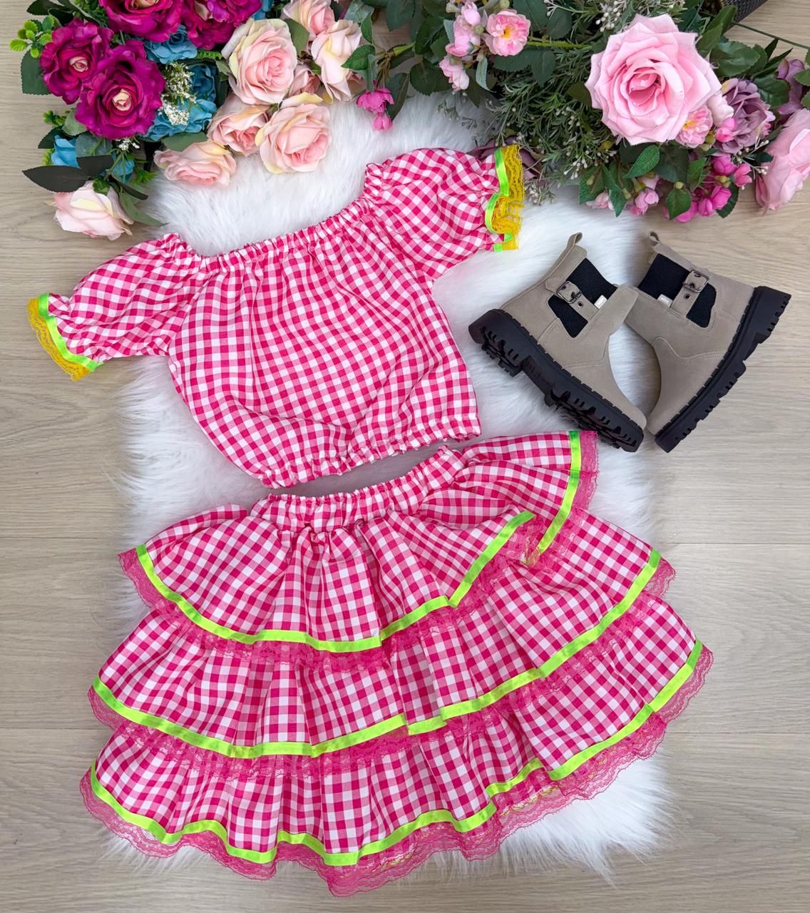 Conjunto Junino Luxo Gabriela Xadrez Pink em Tecido 100% Poliéster