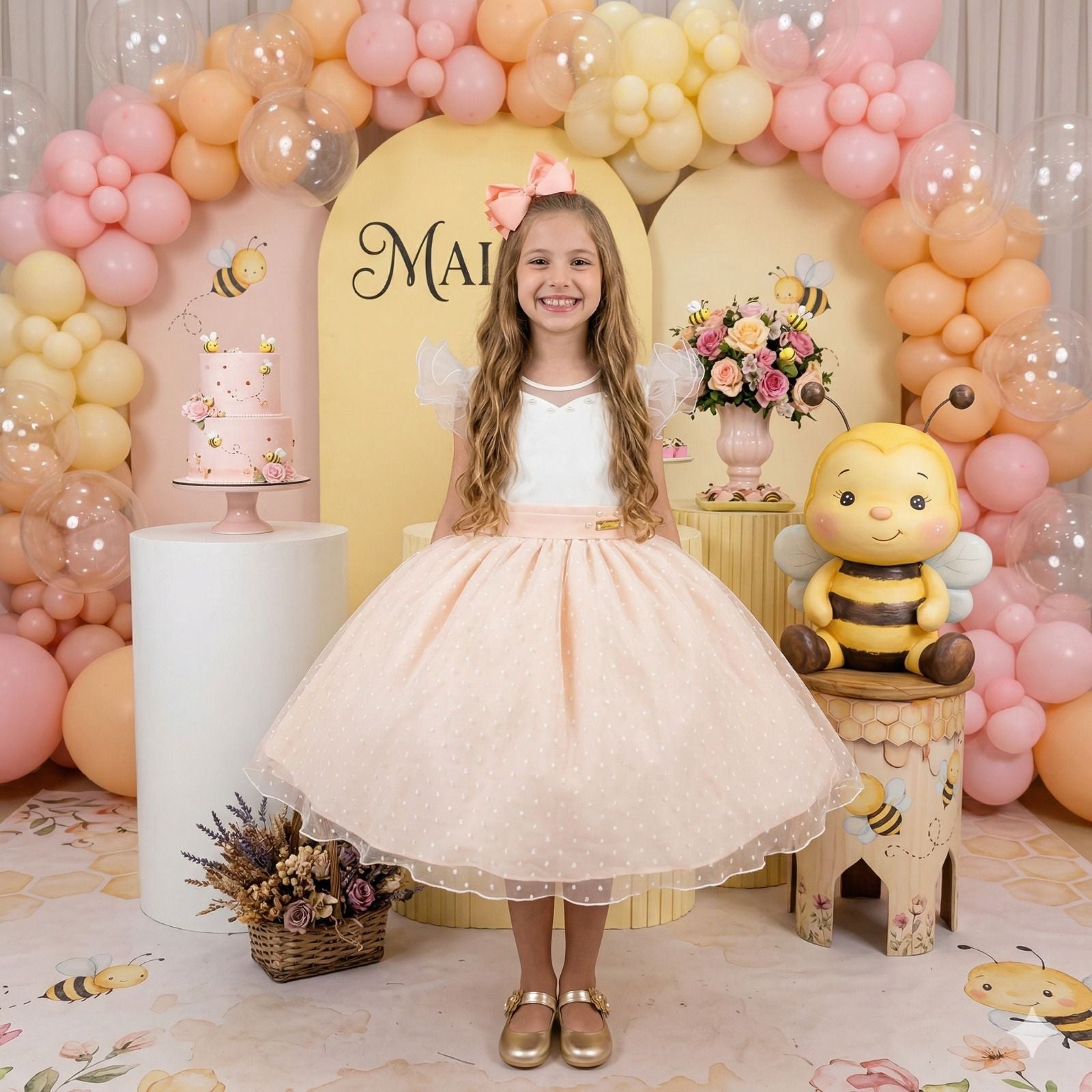 Vestido Infantil Pessego em Tule com Detalhes em Pérolas