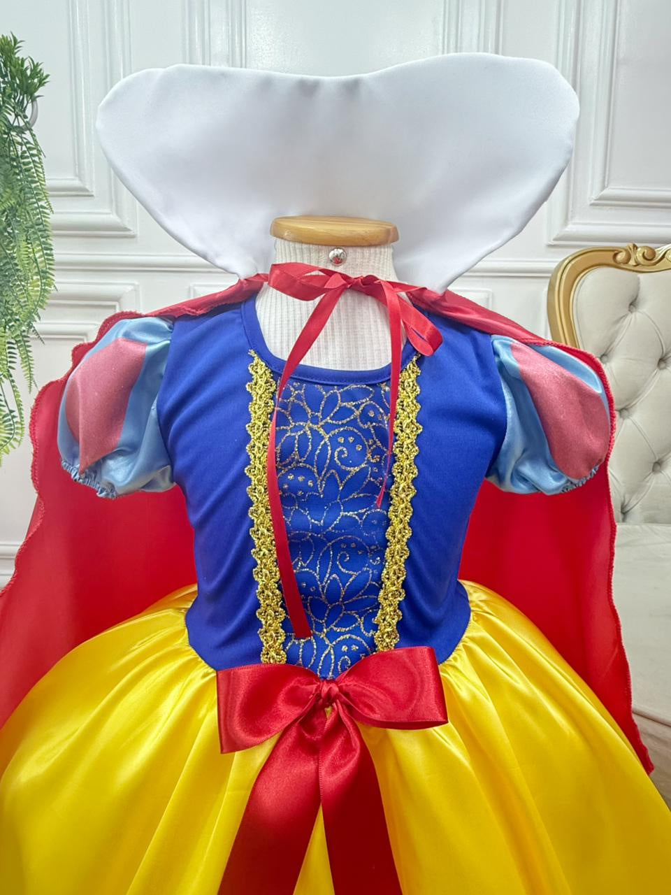 Fantasia Infantil Branca de Neve com Tiara e Capa Amarela
