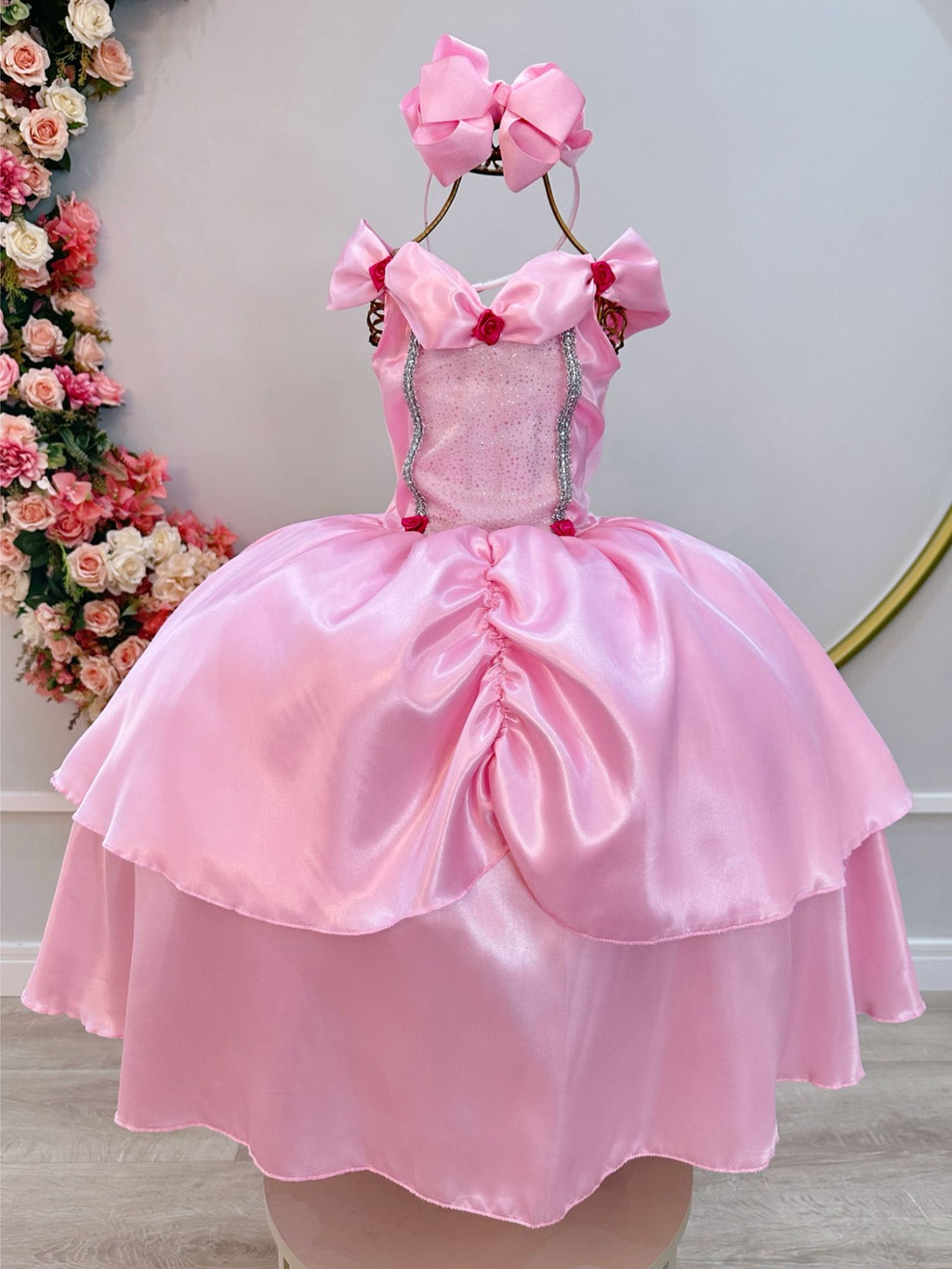 Fantasia Infantil Rosa com Estampa de Princesas Bela Adormecida e Aurora