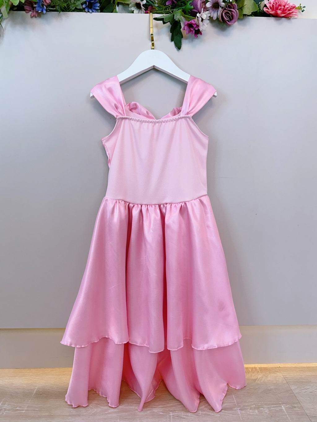 Fantasia Infantil Rosa com Estampa de Princesas Bela Adormecida e Aurora