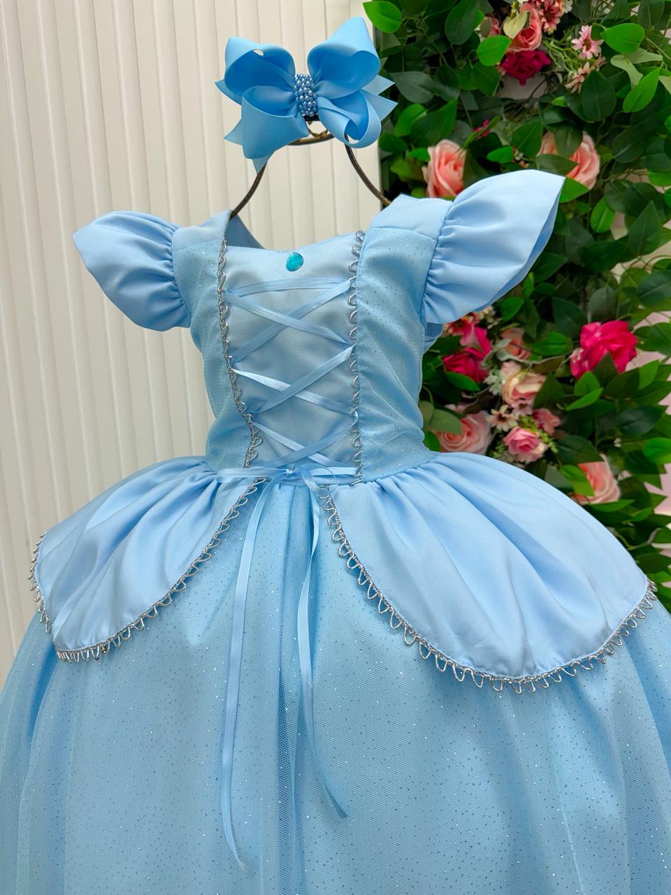 Vestido Longo Cinderela com Tule Brilhante e Mangas Bufantes